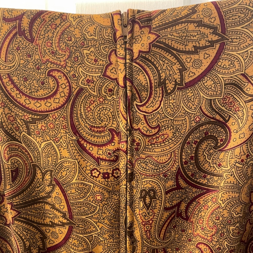 Briggs New York Vintage Paisley Pencil Skirt - Picture 3 of 6